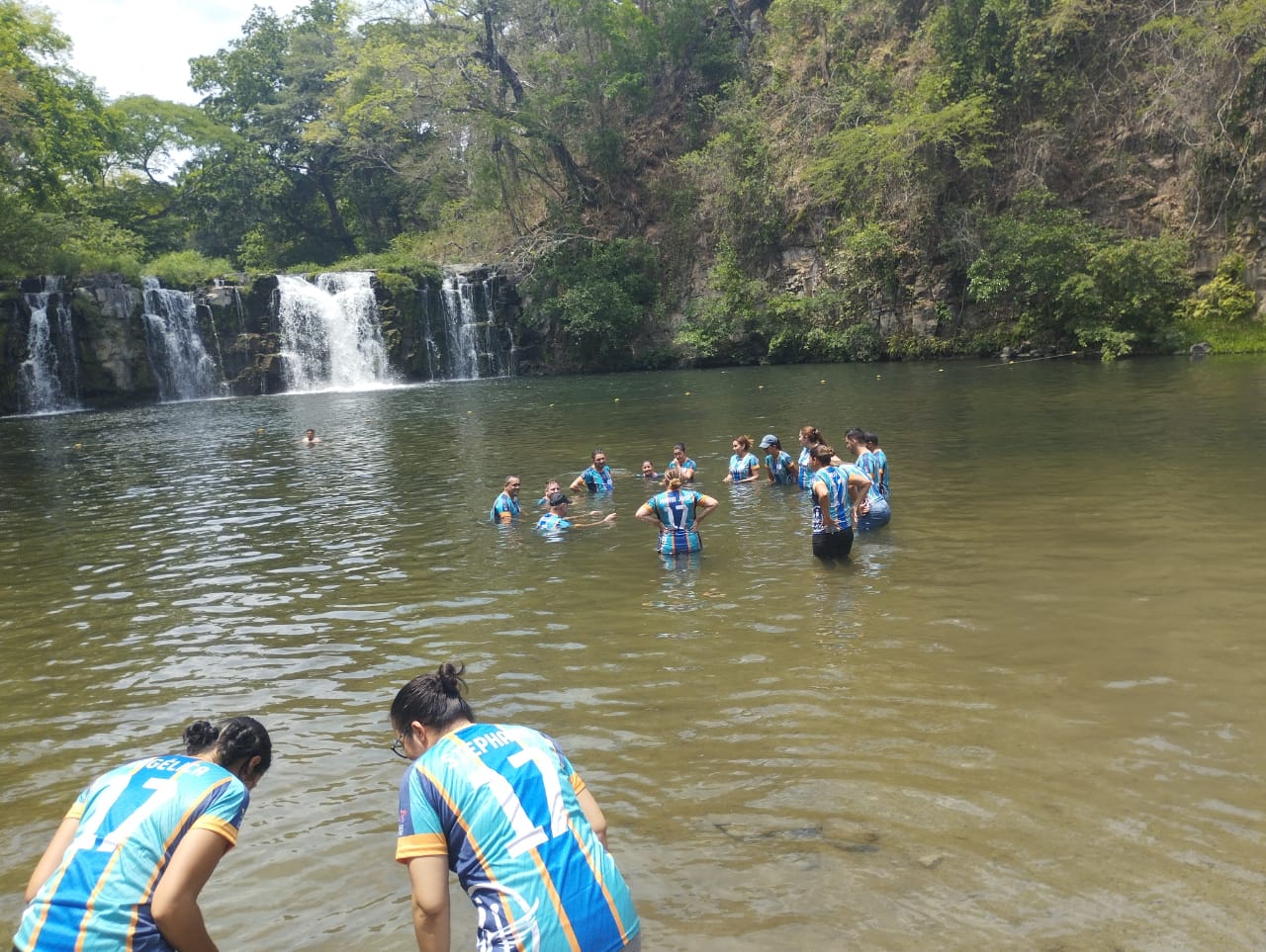 ¡UN POQUITO DE AGUA!